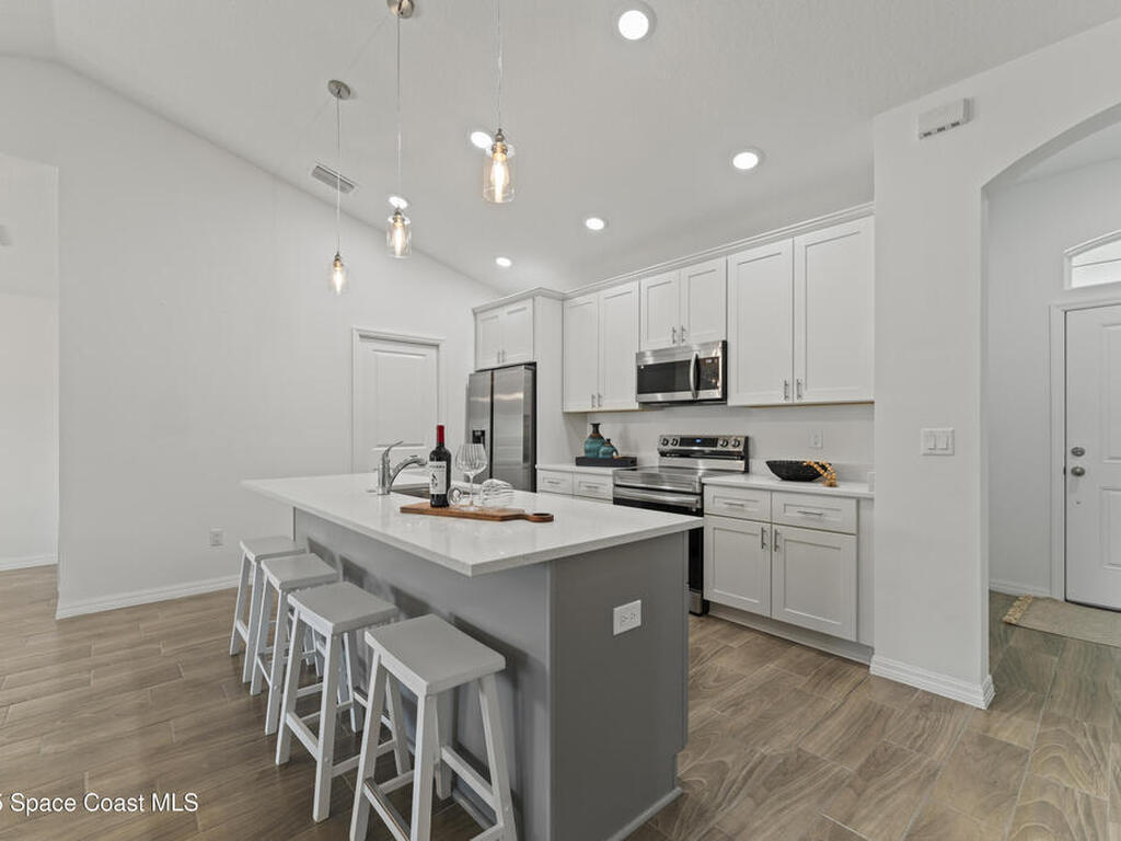 1938 Jupiter Boulevard, Palm Bay, FL 32908