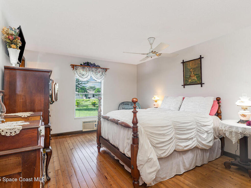 730 Indigo Street, Palm Bay, FL 32909