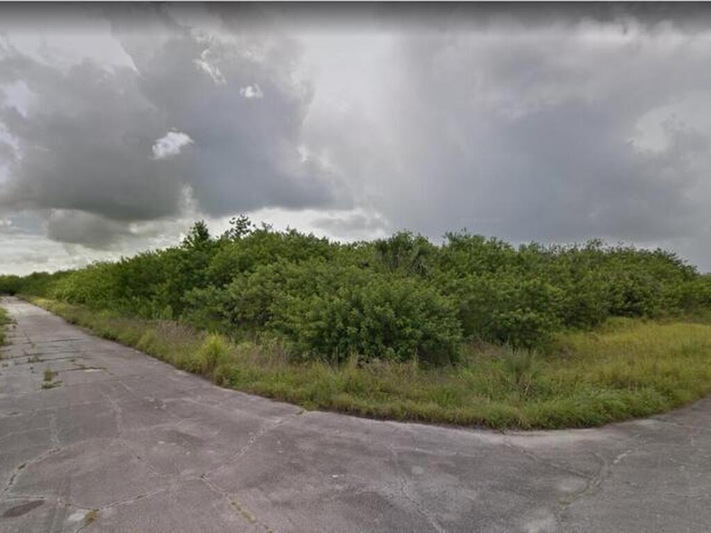897 Corner Lot On Walcott Street, Palm Bay, FL 32905