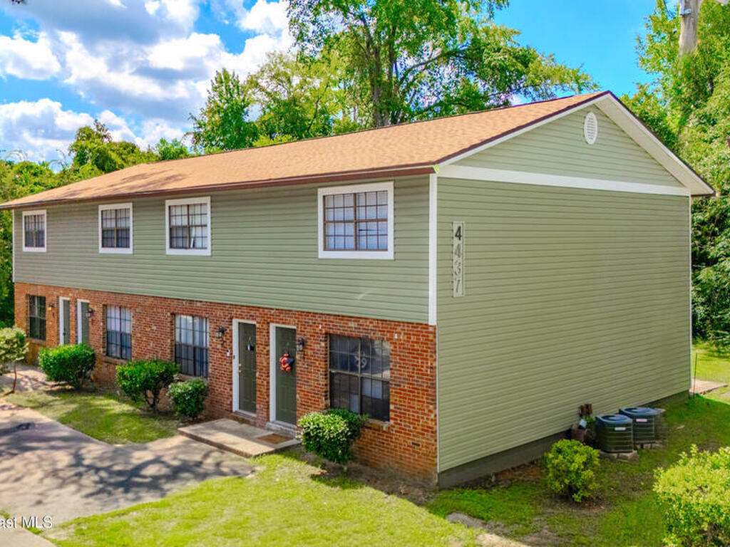 3034 Jefferson Street, Marianna, FL 32446
