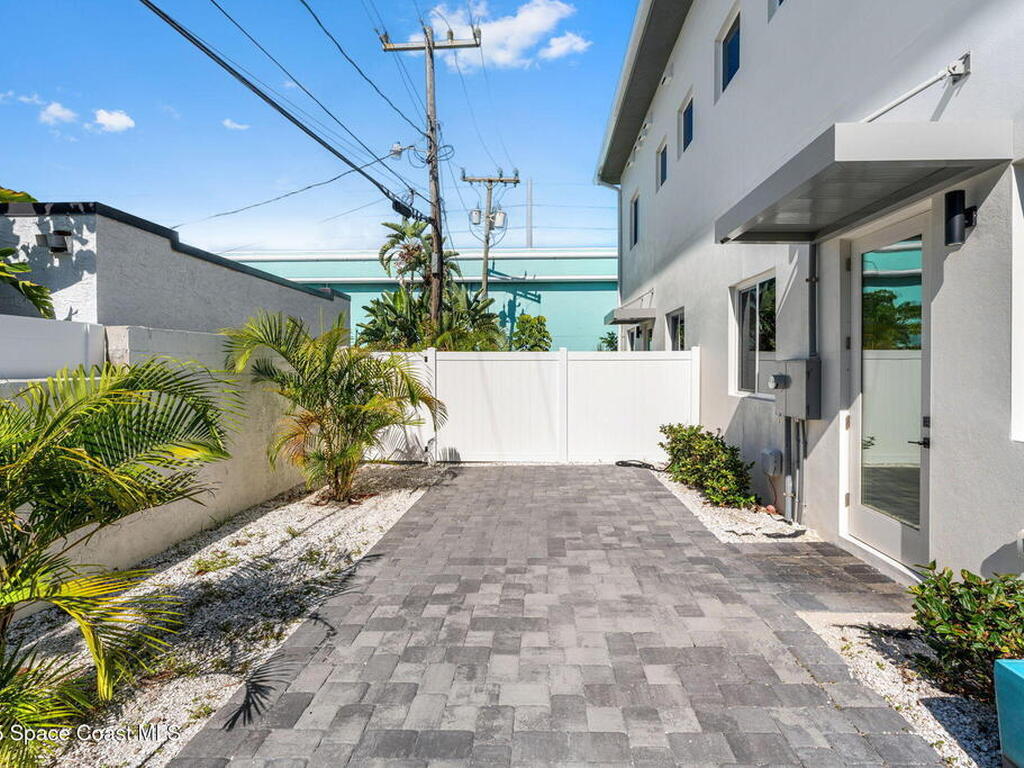 106 4th Avenue, Indialantic, FL 32903