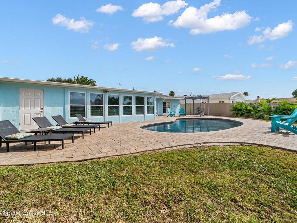 102 Deleon Road, Cocoa Beach, FL 32931
