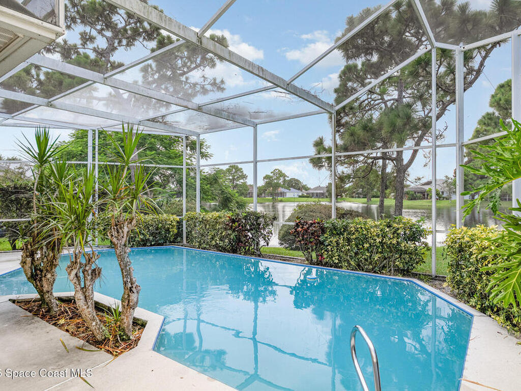 493 Kimberly Drive, Melbourne, FL 32940