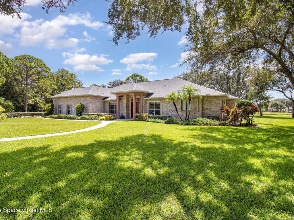 207 Brightwater Drive, Palm Bay, FL 32909