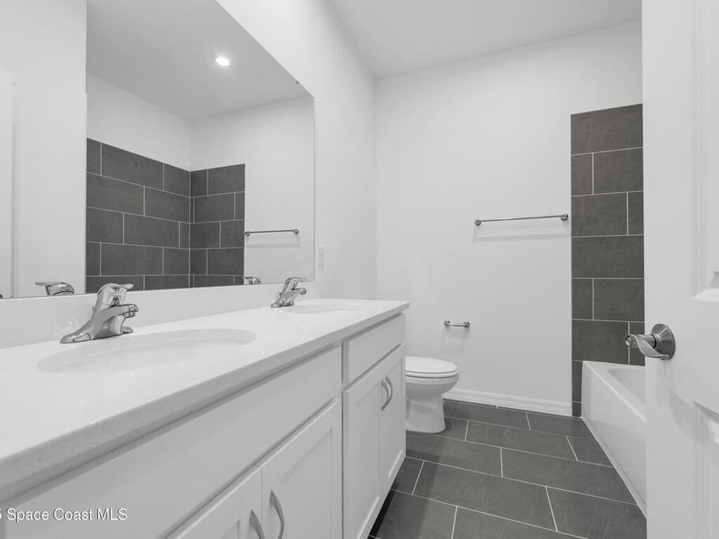 3330 Viridian Circle, Melbourne, FL 32904