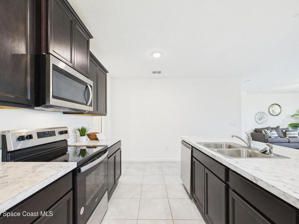 3479 Burrowing Owl Drive, Mims, FL 32754