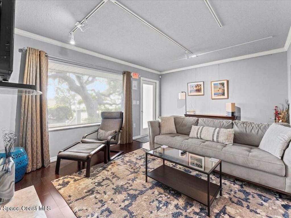 133 N Orlando Avenue, Cocoa Beach, FL 32931