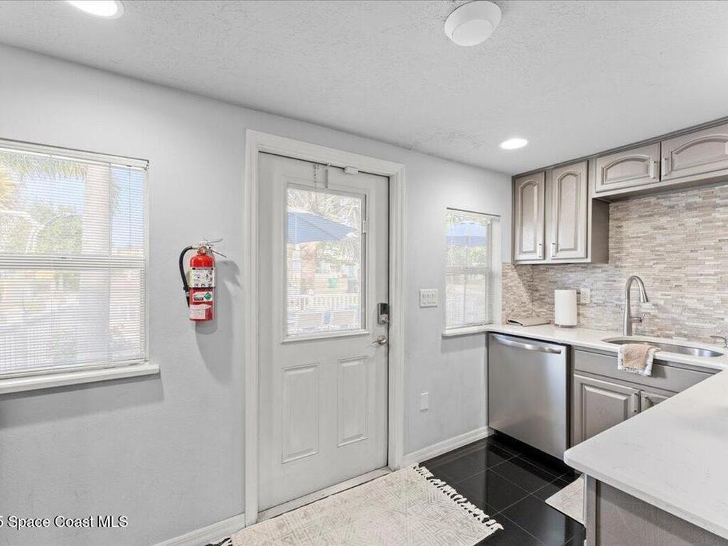 133 N Orlando Avenue, Cocoa Beach, FL 32931