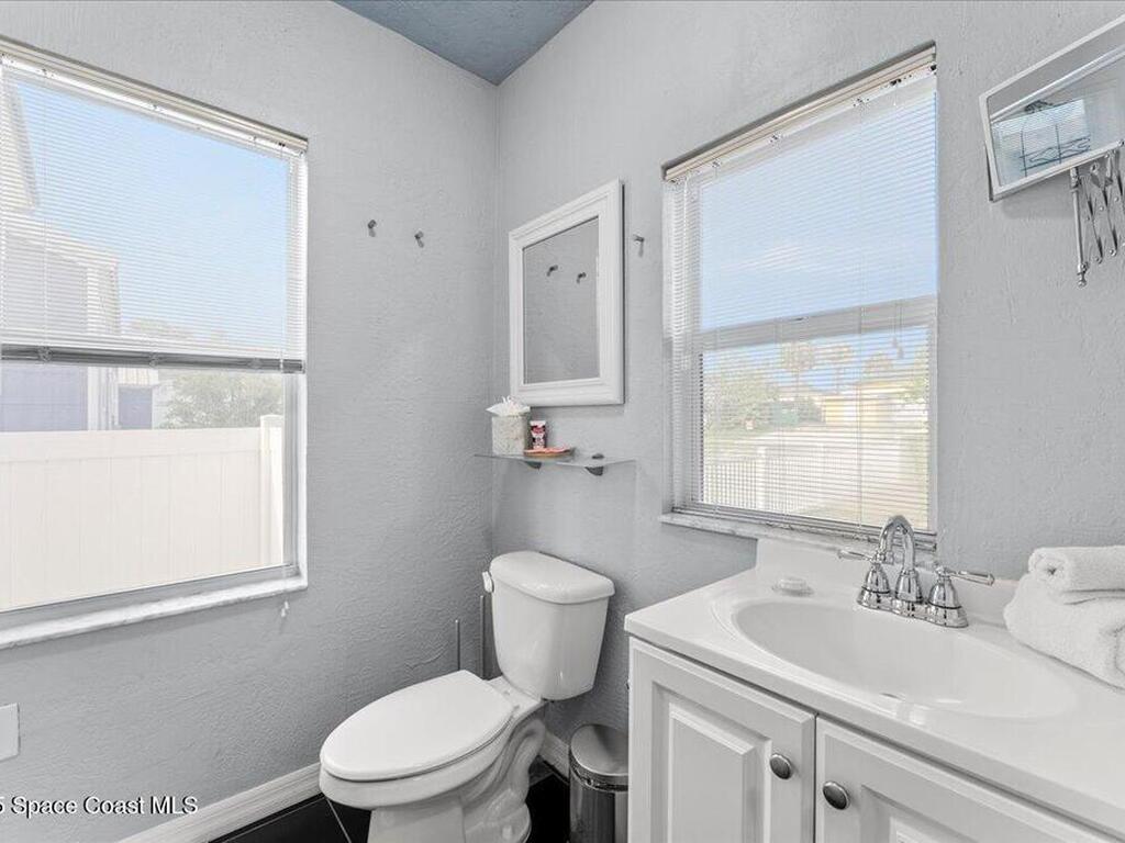 133 N Orlando Avenue, Cocoa Beach, FL 32931