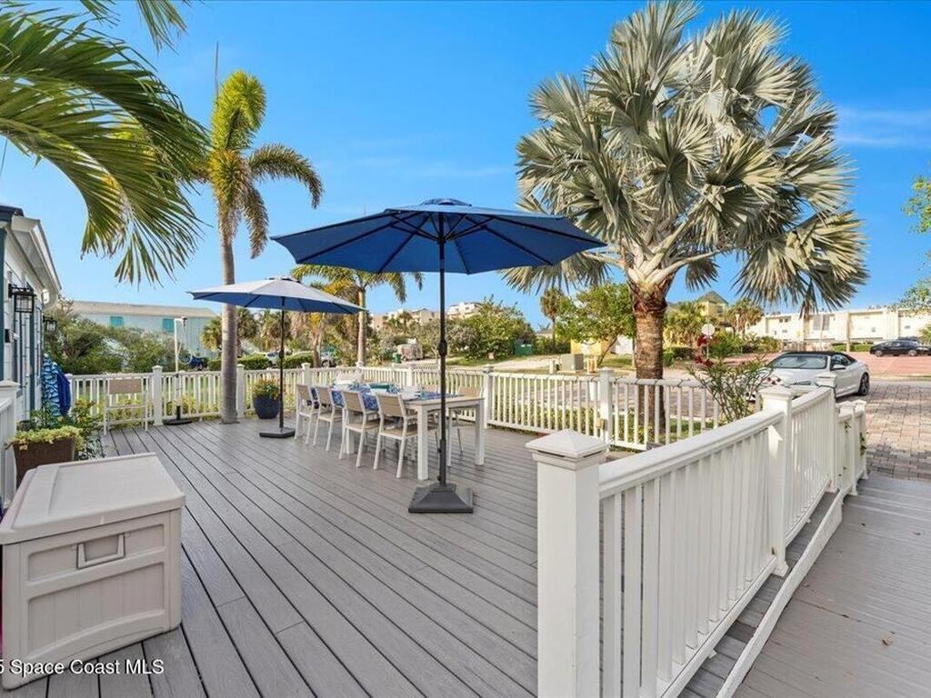 133 N Orlando Avenue, Cocoa Beach, FL 32931