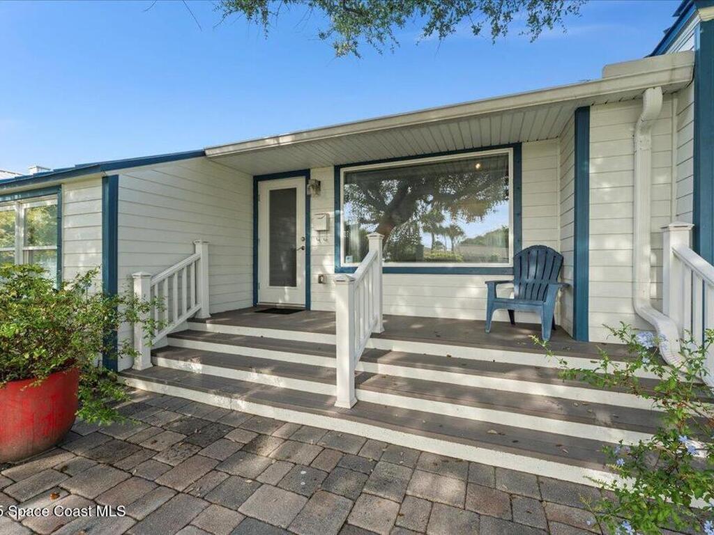 133 N Orlando Avenue, Cocoa Beach, FL 32931