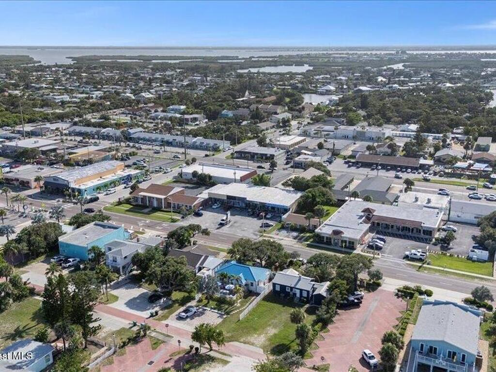 133 N Orlando Avenue, Cocoa Beach, FL 32931