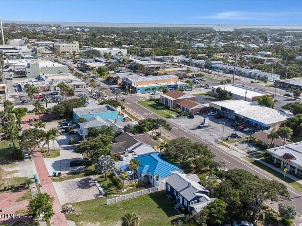 133 N Orlando Avenue, Cocoa Beach, FL 32931
