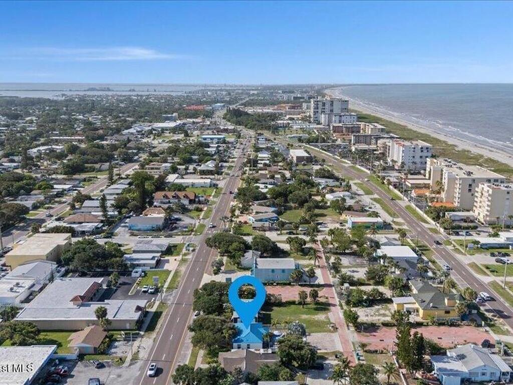 133 N Orlando Avenue, Cocoa Beach, FL 32931