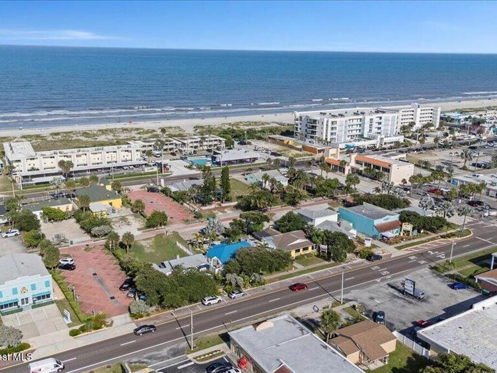 133 N Orlando Avenue, Cocoa Beach, FL 32931