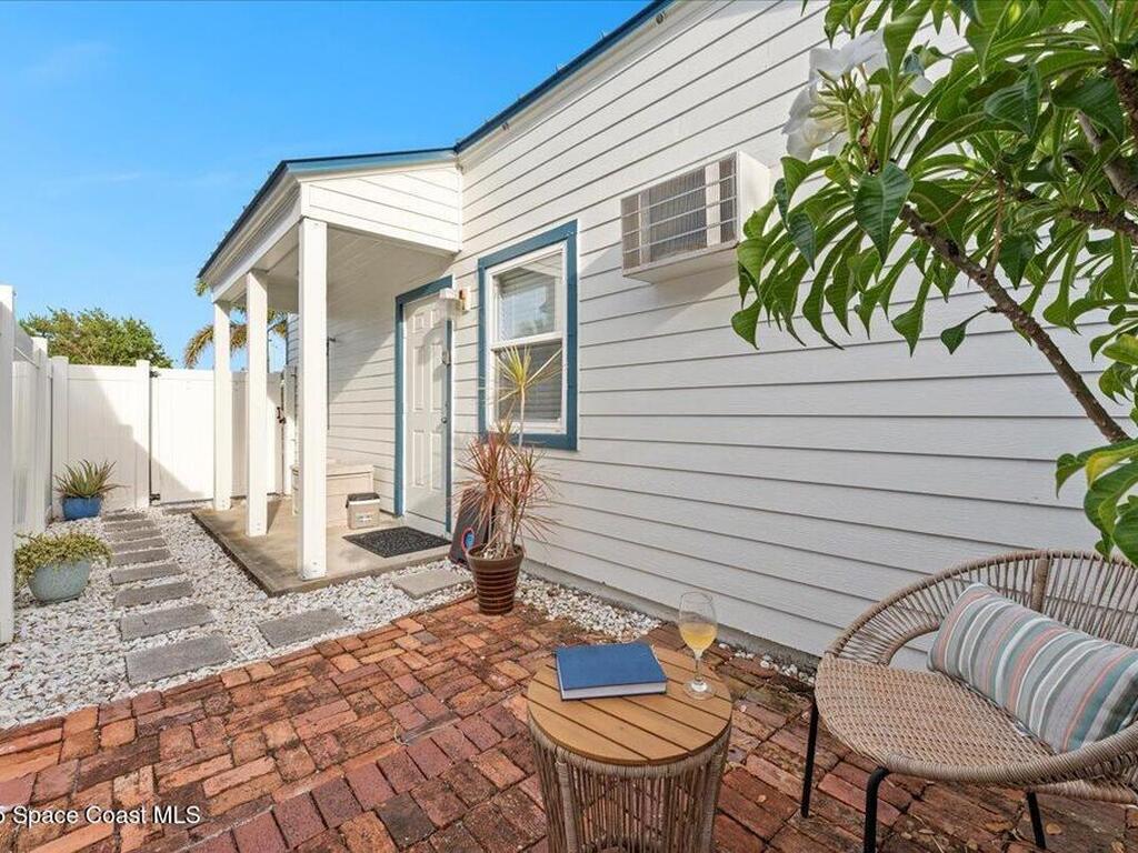 133 N Orlando Avenue, Cocoa Beach, FL 32931