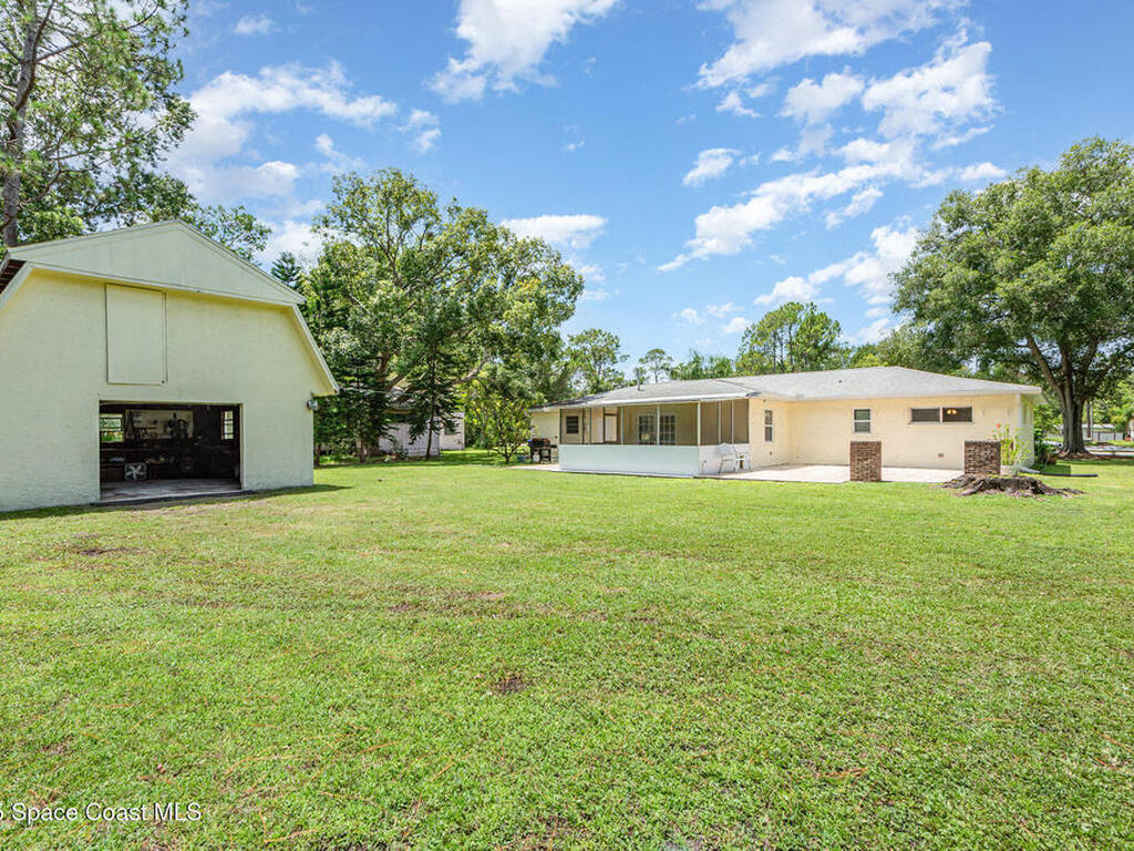 1459 Admiral Halsey Avenue, Daytona Beach, FL 32124