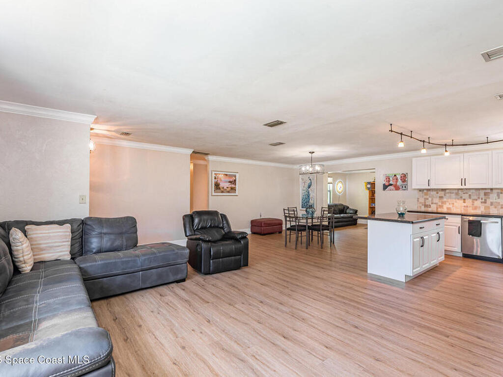 1459 Admiral Halsey Avenue, Daytona Beach, FL 32124