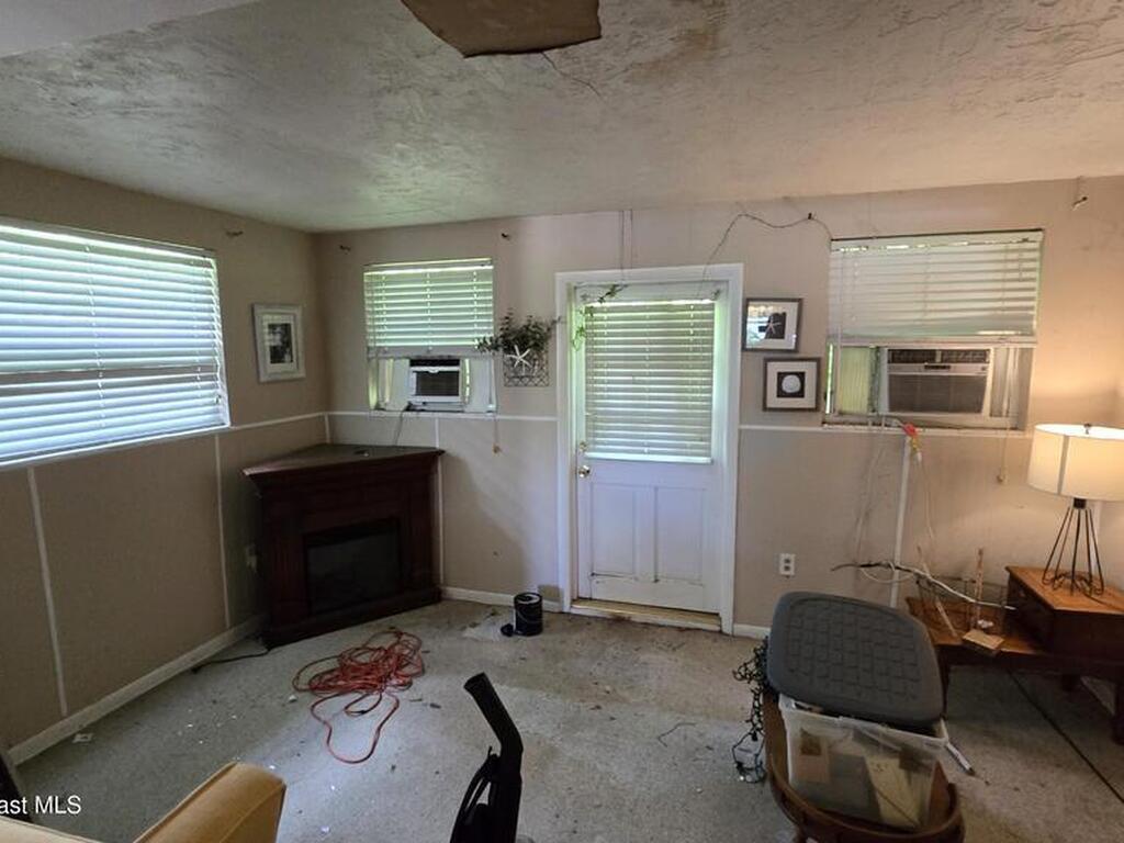 2004 Tyler Avenue, Melbourne, FL 32935