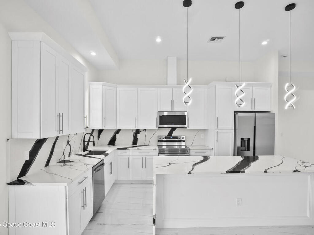 2886 Grant Avenue, Palm Bay, FL 32909