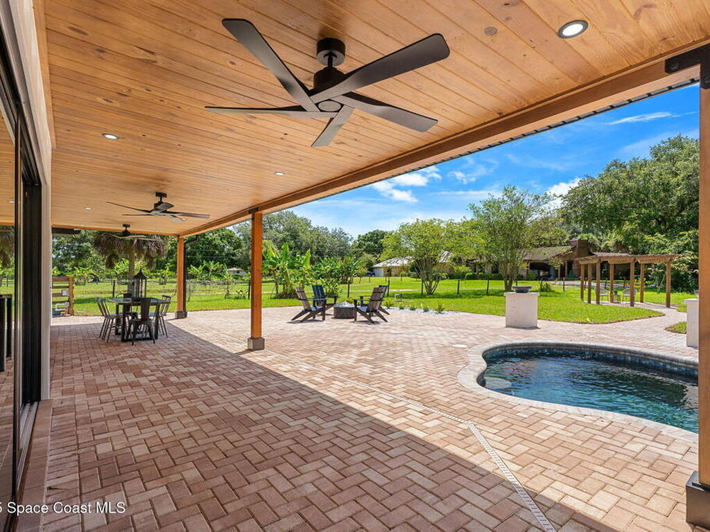 4313 Country Road, Melbourne, FL 32934