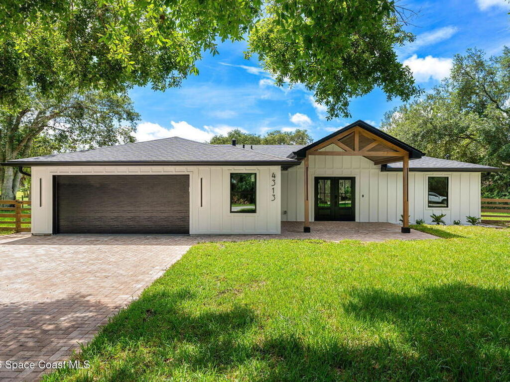 4313 Country Road, Melbourne, FL 32934