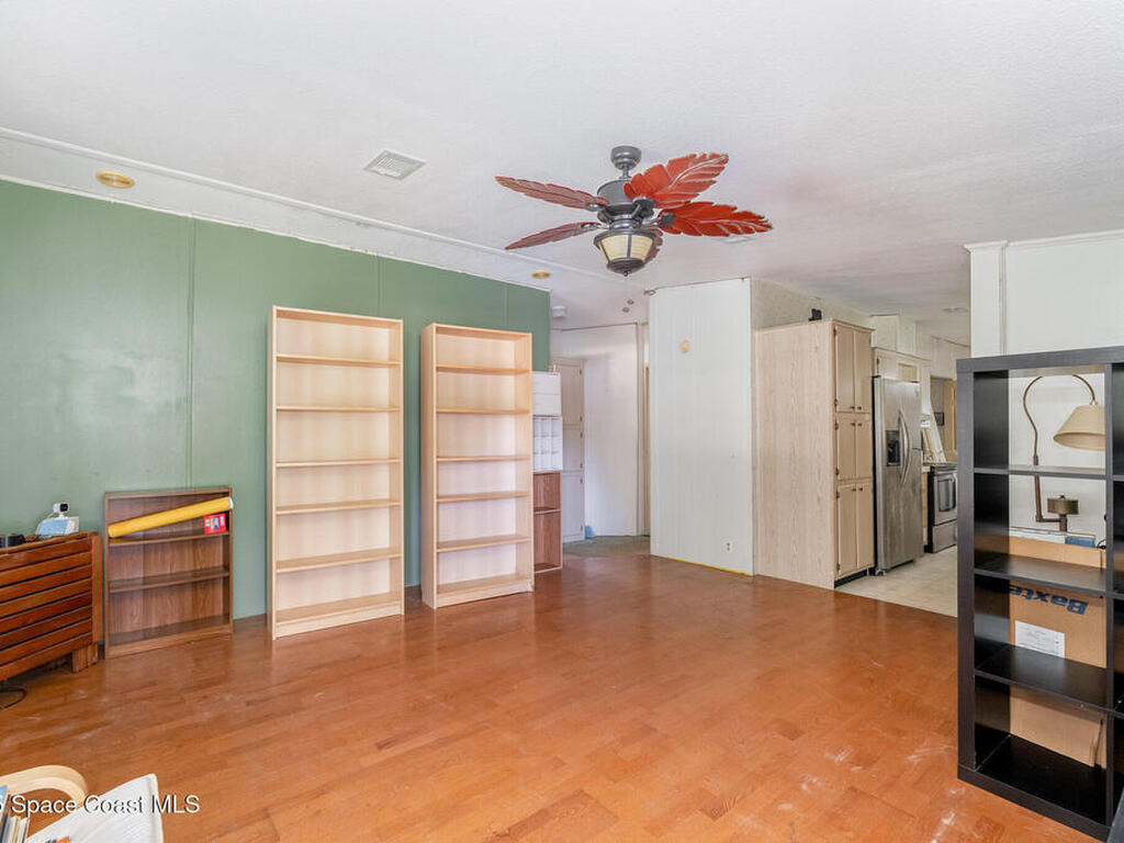 5032 Cambridge Drive, Mims, FL 32754