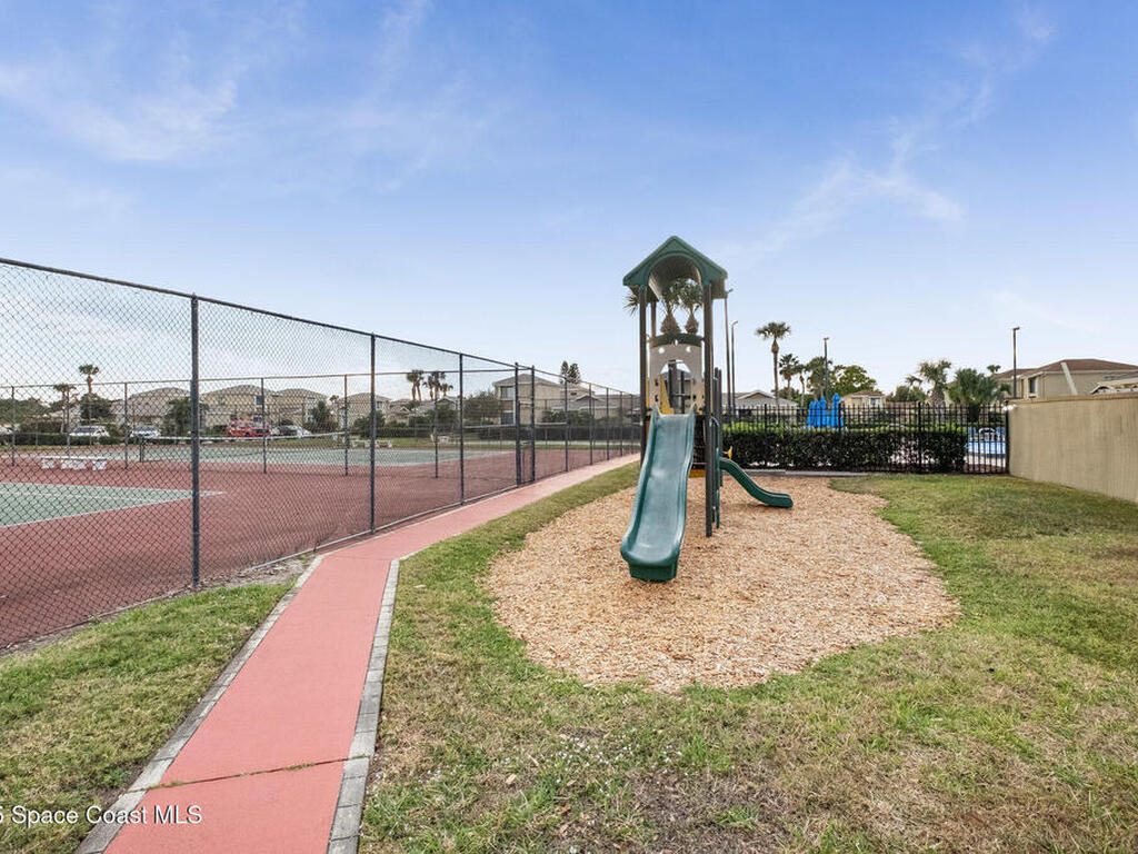 1040 Abada Court, Palm Bay, FL 32905