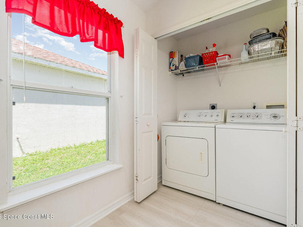 1512 Vista Lake Circle Circle, Melbourne, FL 32904