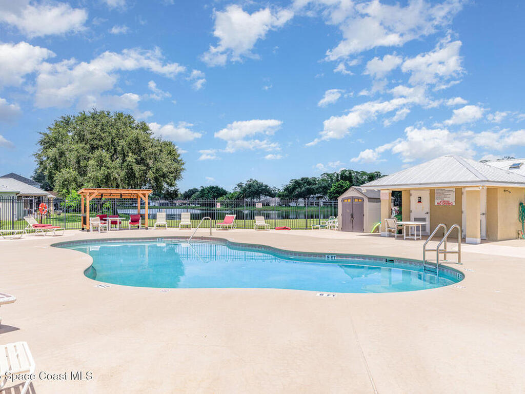 1512 Vista Lake Circle Circle, Melbourne, FL 32904