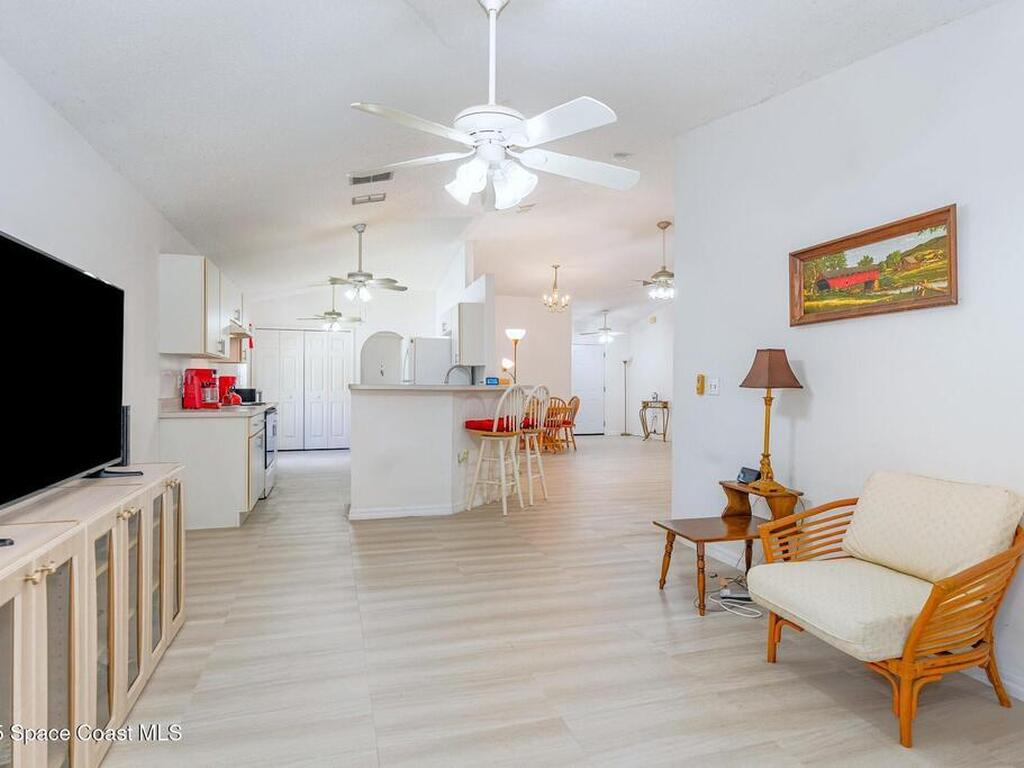 1512 Vista Lake Circle Circle, Melbourne, FL 32904