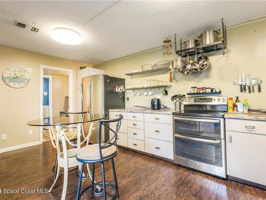 2115 Vista Oaks Circle, Palm Bay, FL 32905