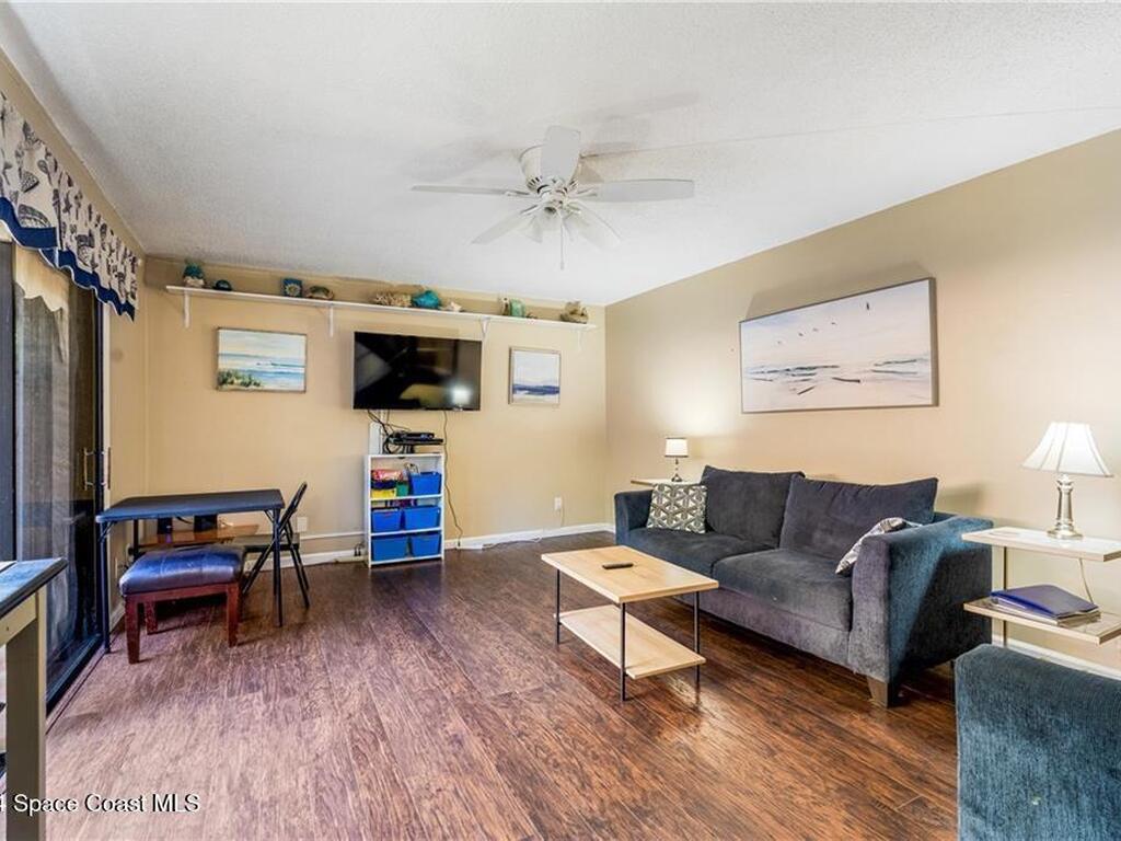 2115 Vista Oaks Circle, Palm Bay, FL 32905