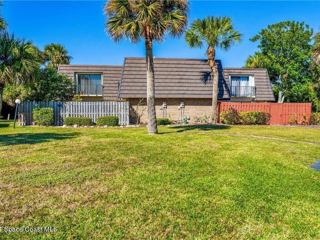 2115 Vista Oaks Circle, Palm Bay, FL 32905