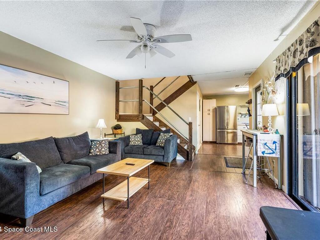 2115 Vista Oaks Circle, Palm Bay, FL 32905