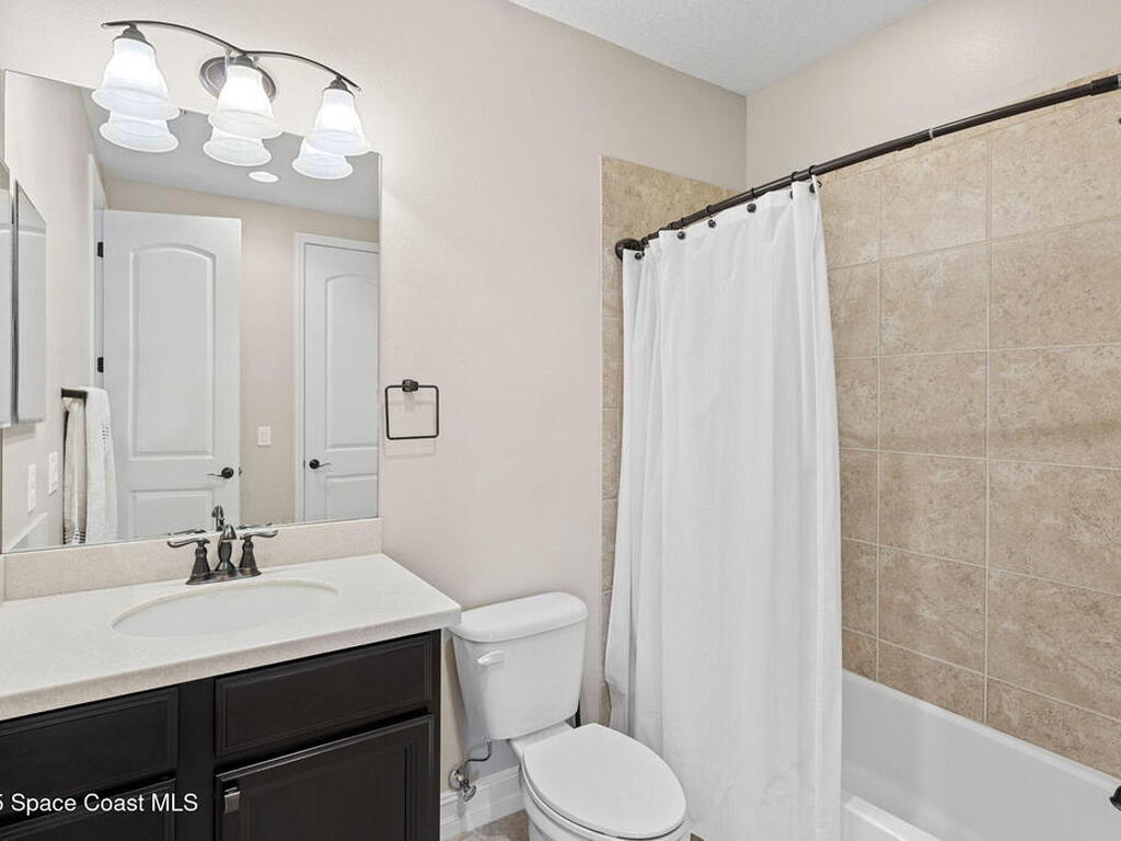 7045 Primavera Lane, Melbourne, FL 32940