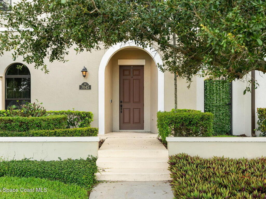 7045 Primavera Lane, Melbourne, FL 32940