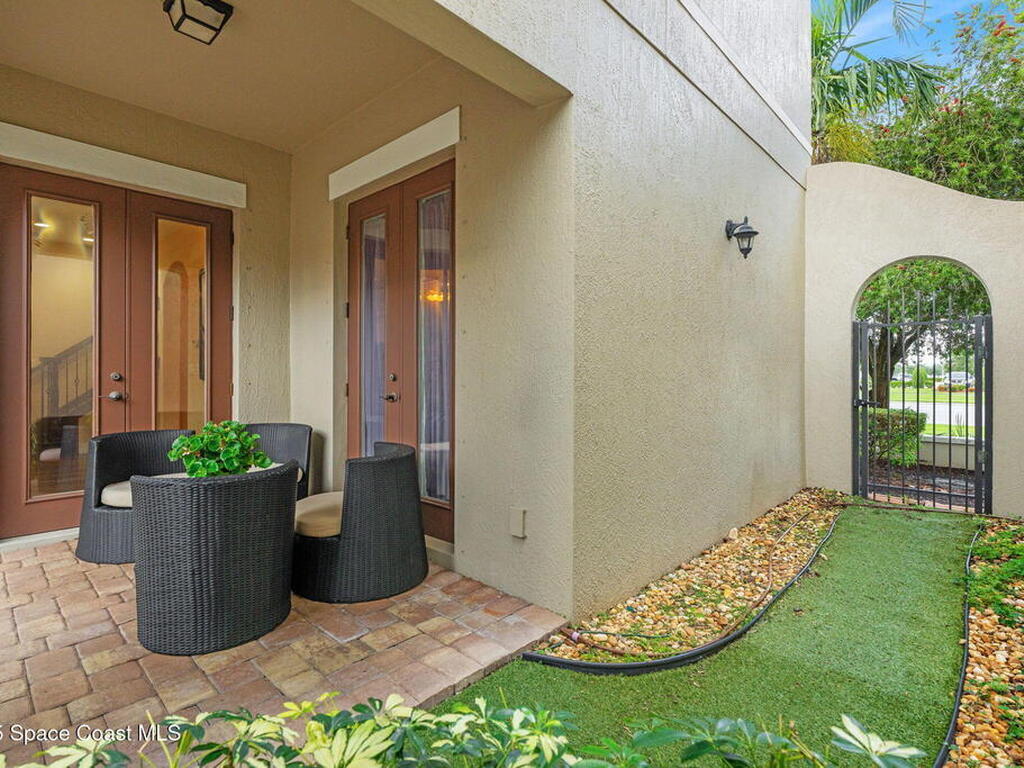 7045 Primavera Lane, Melbourne, FL 32940