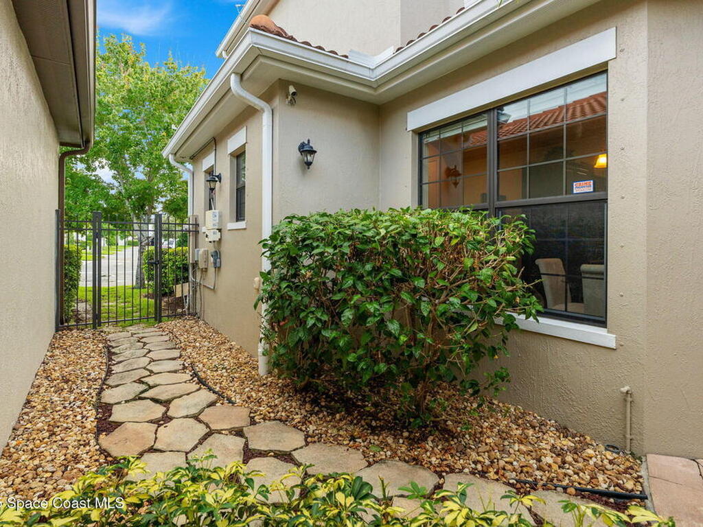 7045 Primavera Lane, Melbourne, FL 32940