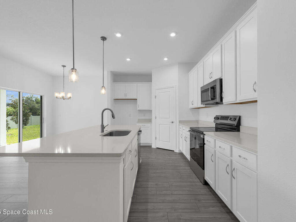 3260 Viridian Circle, Melbourne, FL 32904