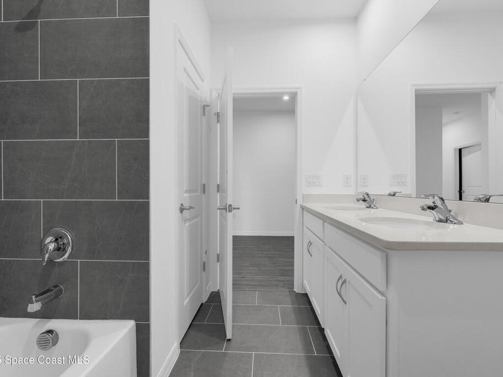 3260 Viridian Circle, Melbourne, FL 32904