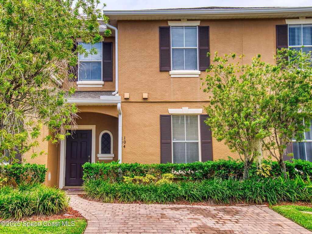 104 Aston Grande Drive, Daytona Beach, FL 32124