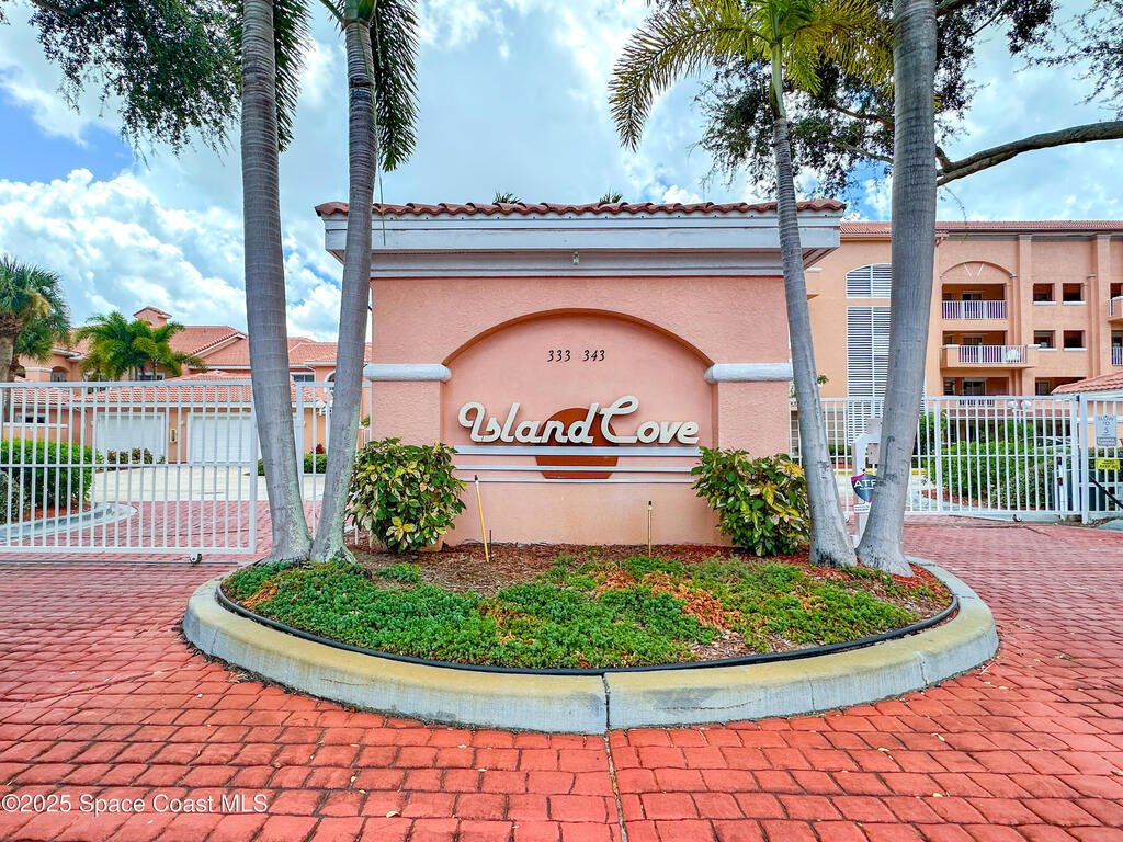 343 N Tropical Trail, Merritt Island, FL 32953