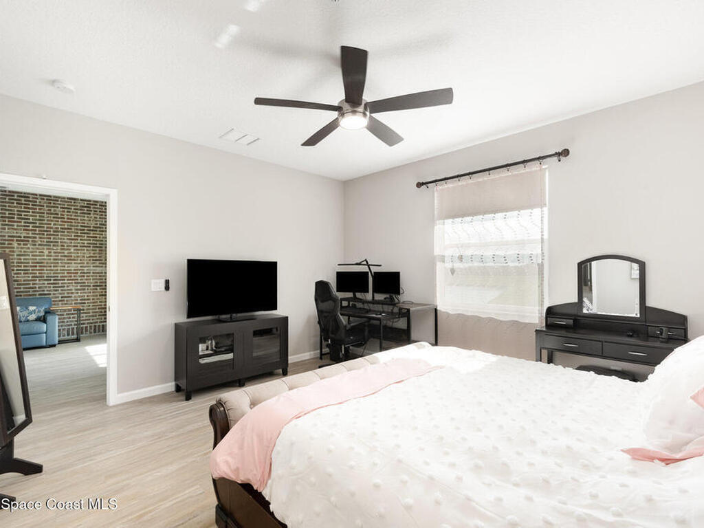 3930 Playa Del Sol Drive, Rockledge, FL 32955
