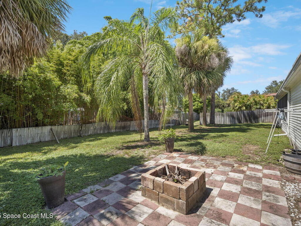 2120 Coconut Lane, Merritt Island, FL 32952