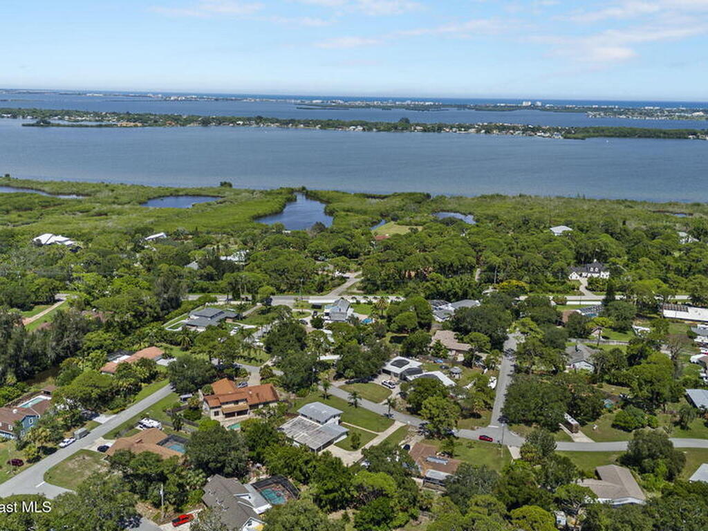 2120 Coconut Lane, Merritt Island, FL 32952