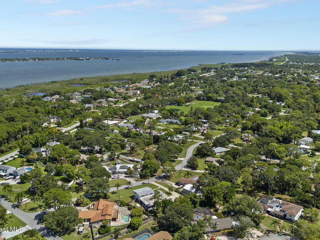 2120 Coconut Lane, Merritt Island, FL 32952