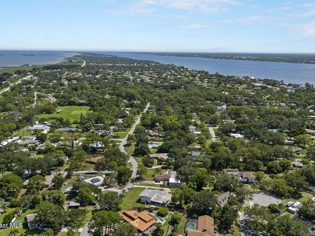 2120 Coconut Lane, Merritt Island, FL 32952