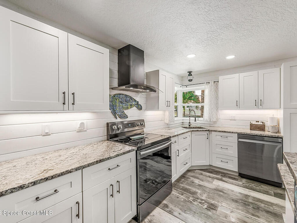 650 Grant Court, Satellite Beach, FL 32937