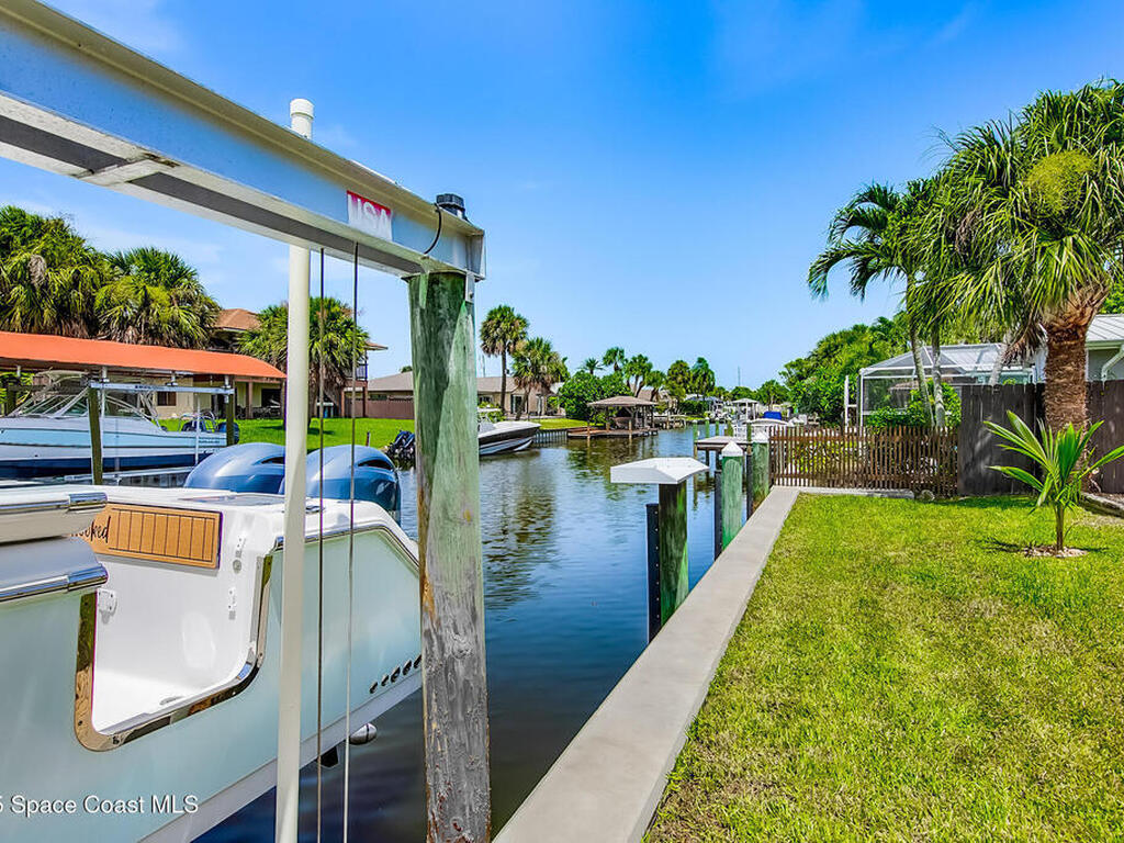 650 Grant Court, Satellite Beach, FL 32937